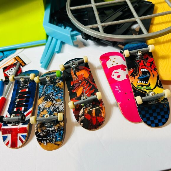 Tech Deck Transforming Pipelines Skate Park SK8 Container Sets and Board Lot - Picture 5 of 6